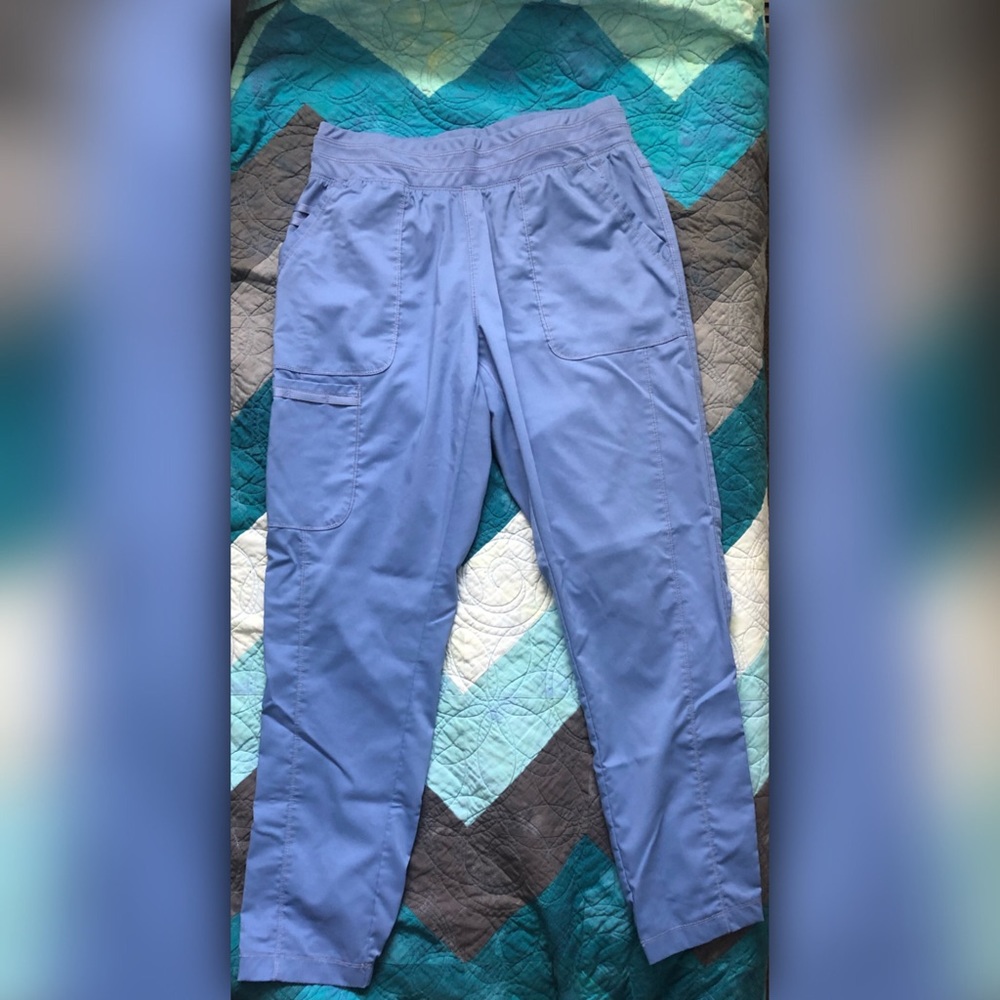 CHEROKEE WW Revolution Natural Rise Scrub-Jogger